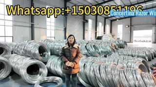 Le fil de rasoir en accordéon se compose d'un fil intérieur et d'une lame de rasoir