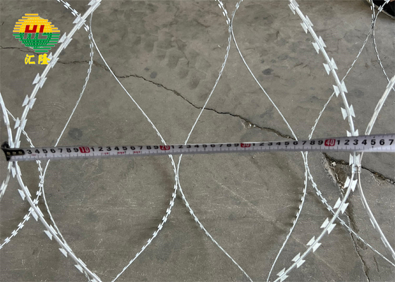 0.45mm Plate Hotdip Galvanized Border BTO-22 Concertina Razor Wire
