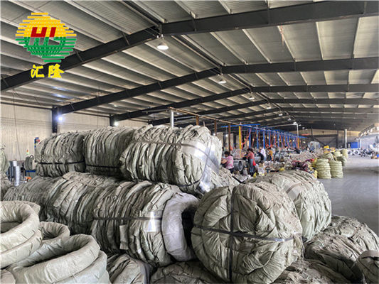 PVC Bto-22 a enduit a galvanisé les marchandises en accordéon d'argent liquide de fil de rasoir de 2.0mm dans l'entrepôt