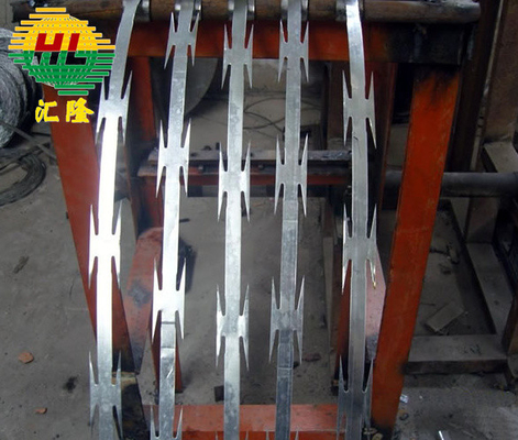 Fil barbelé de type Bto-22 de la Chine