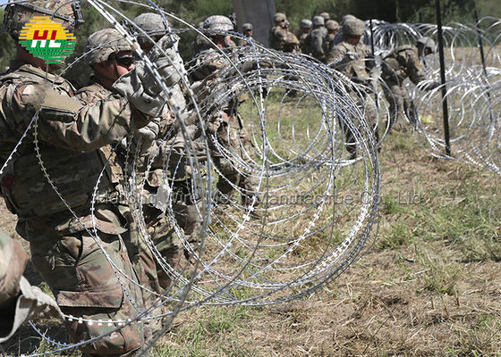 Le fil en accordéon coupé de rasoir a galvanisé l'acier 300 millimètres de clôture en accordéon